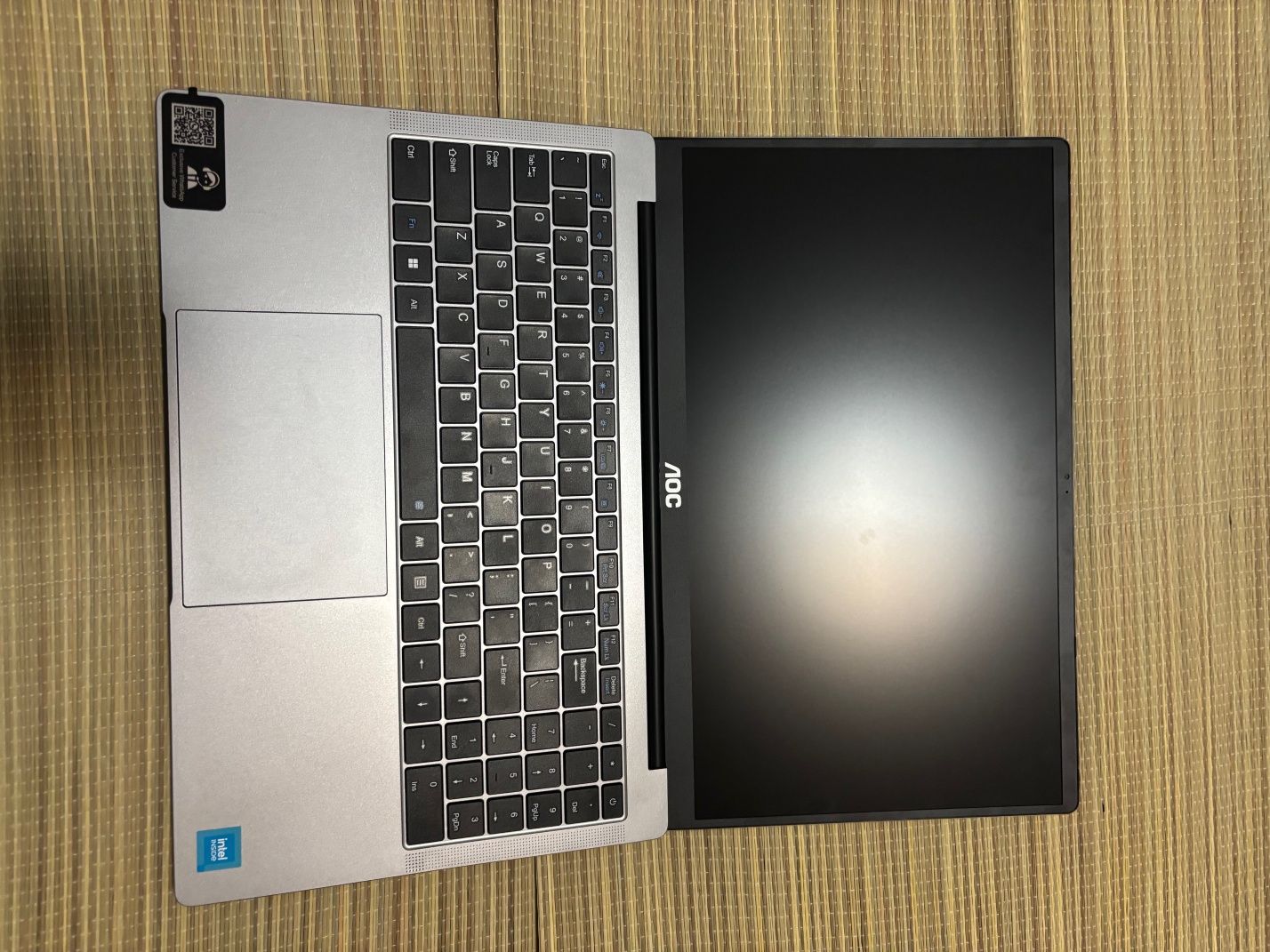 Computador portátil AOC  Intel 7 , 15,6" , 16 GB RAM/512 GB SSD
