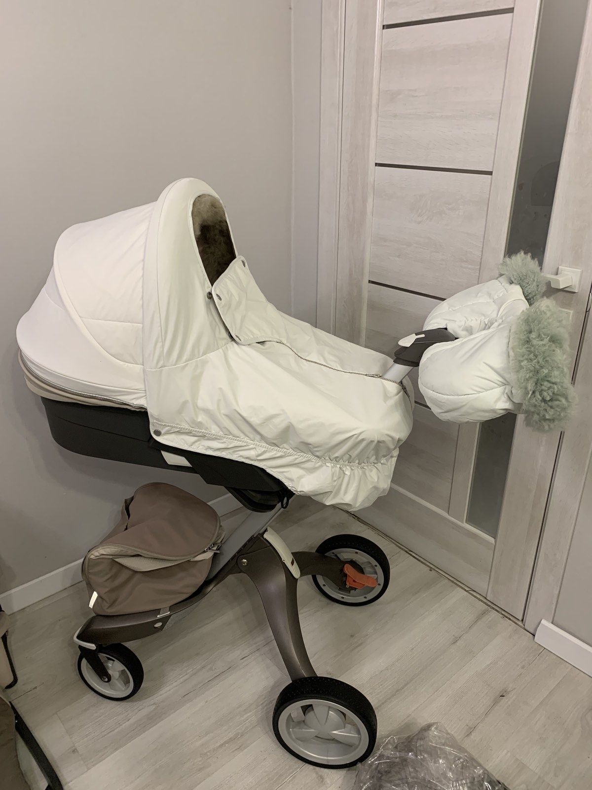 Коляска Stokke Xplory V4