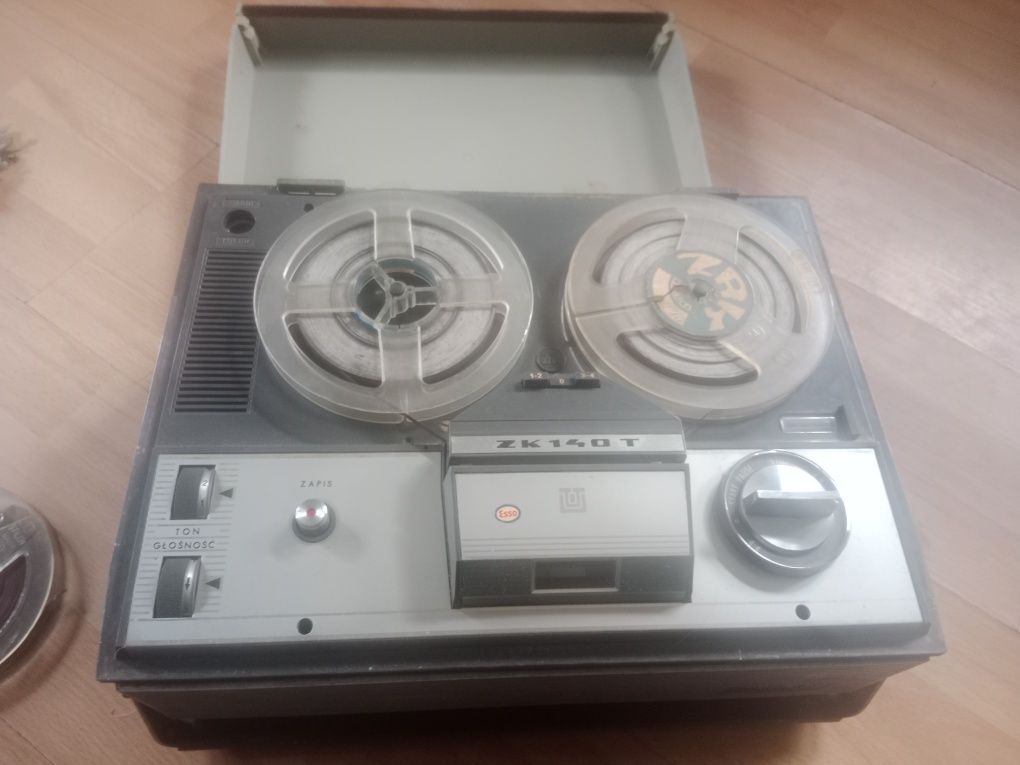 Magnetofon szpulowy UNITRA zk-140t