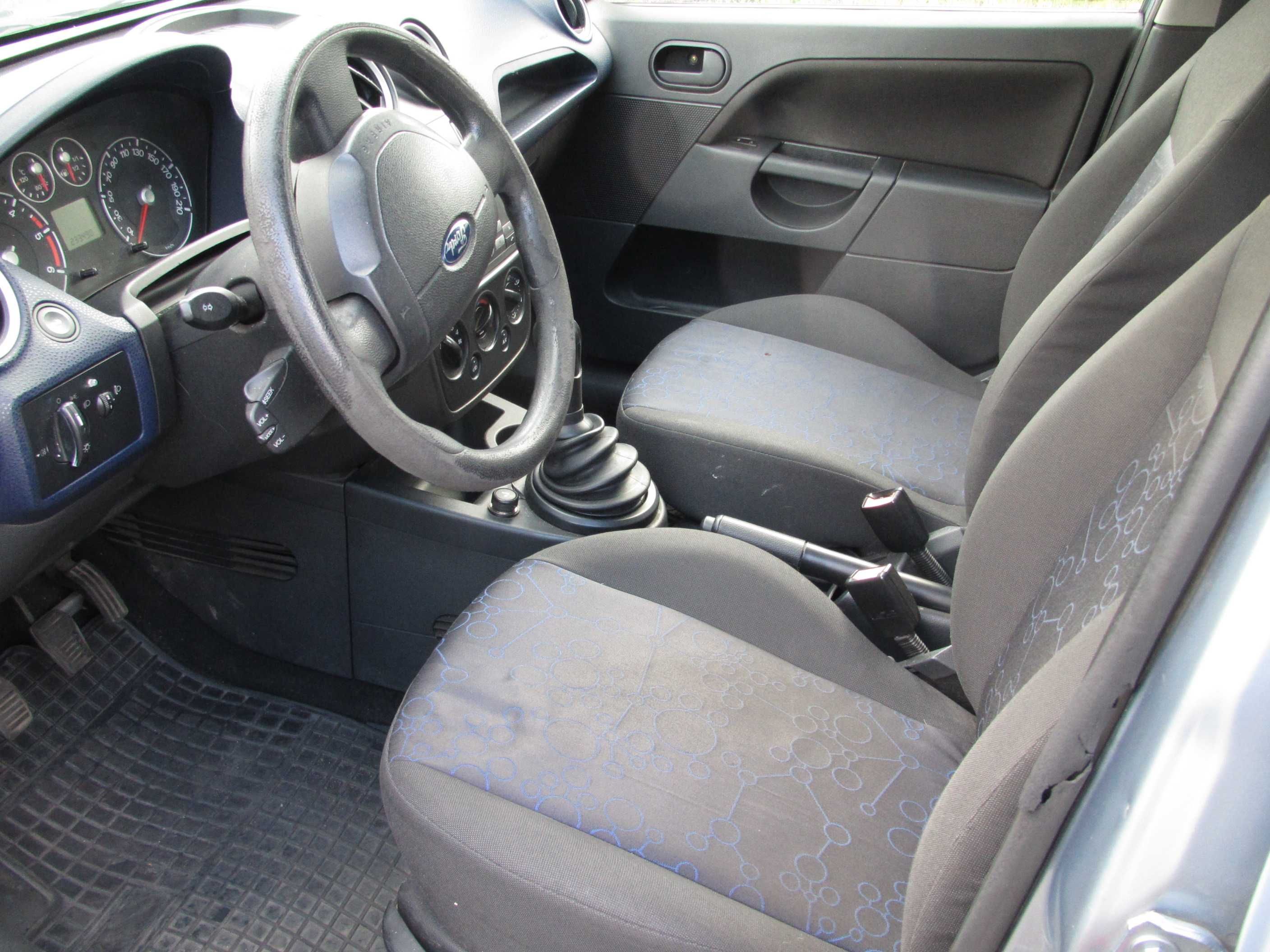 sprzedam dobre i pewne auto.