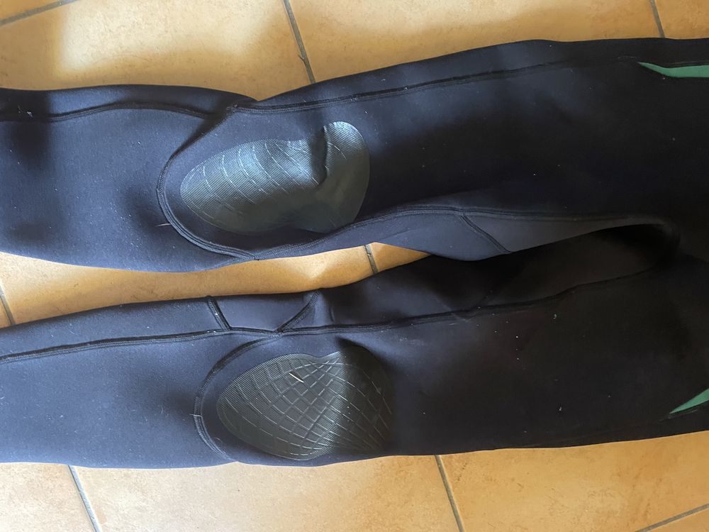 Fato de mergulho/surf