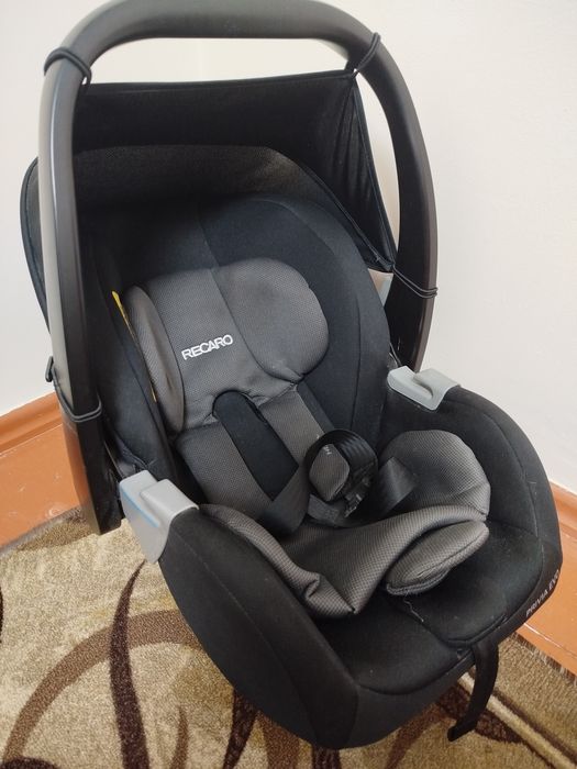 Дитяче автокрісло