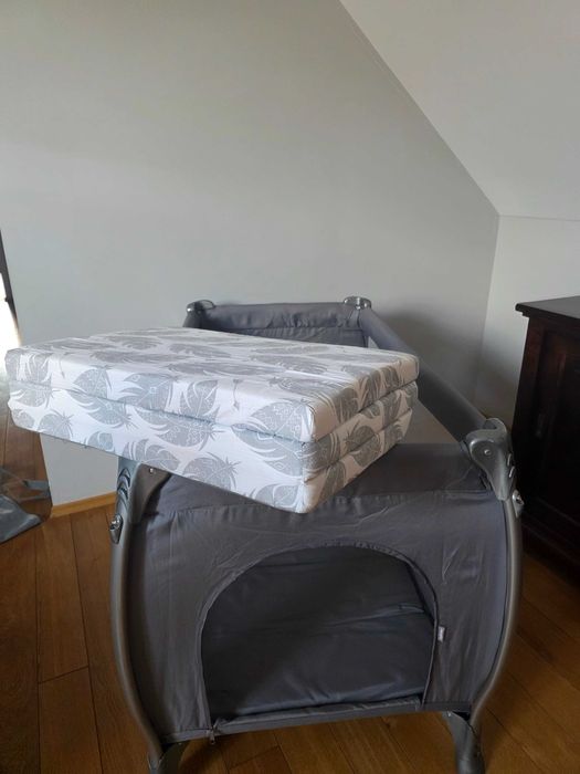 Łóżeczko turystyczne INGLESINA Lodge Grey