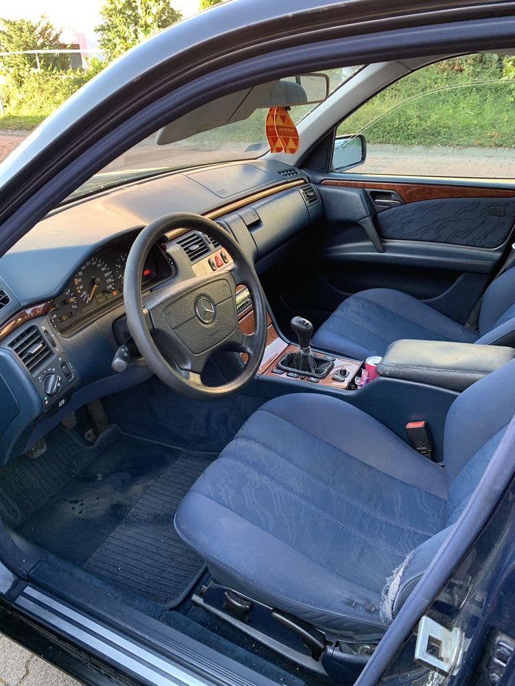 Merceded e klasa 2.2 cdi klima