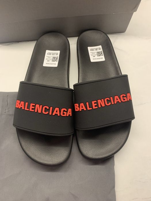 Nowe klapki balenciaga