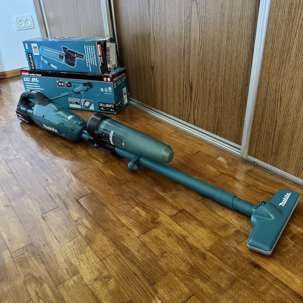 Пилосос Makita DCL282FZ + циклон 191D73-9 + пилосмок настінний тримач