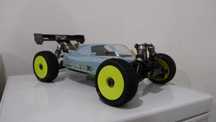 Vendo Buggy 1/8 TLR Eight 2.0 Brushless 4S