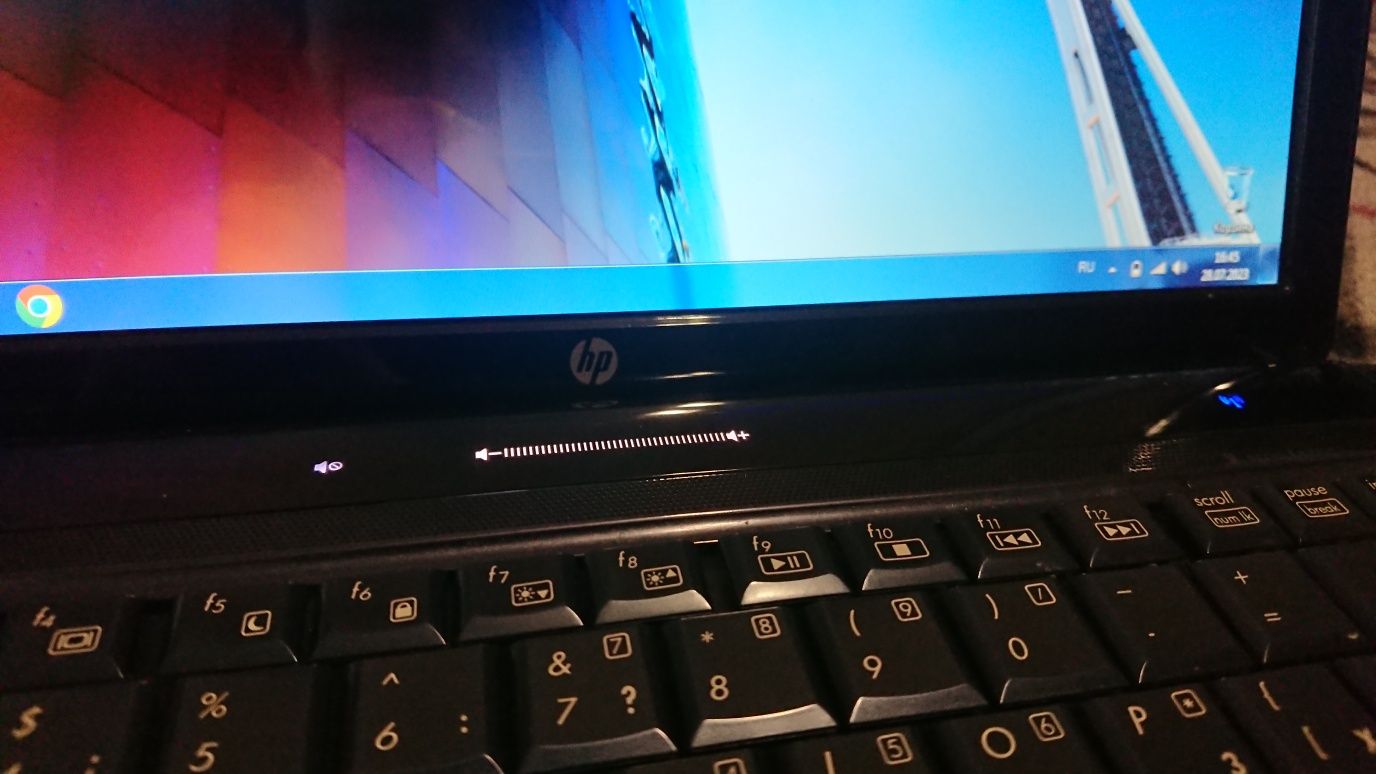 Ноутбук HP  ( Як Новий )