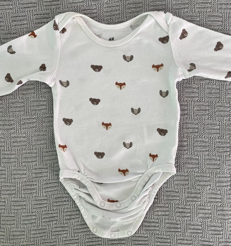 Białe body ze zwierzętami z bawełny organicznej H&M 68
