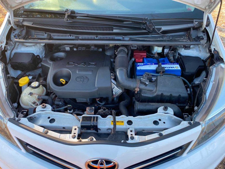 Toyota Yaris 1.4 D-4D 2013 — foto 5