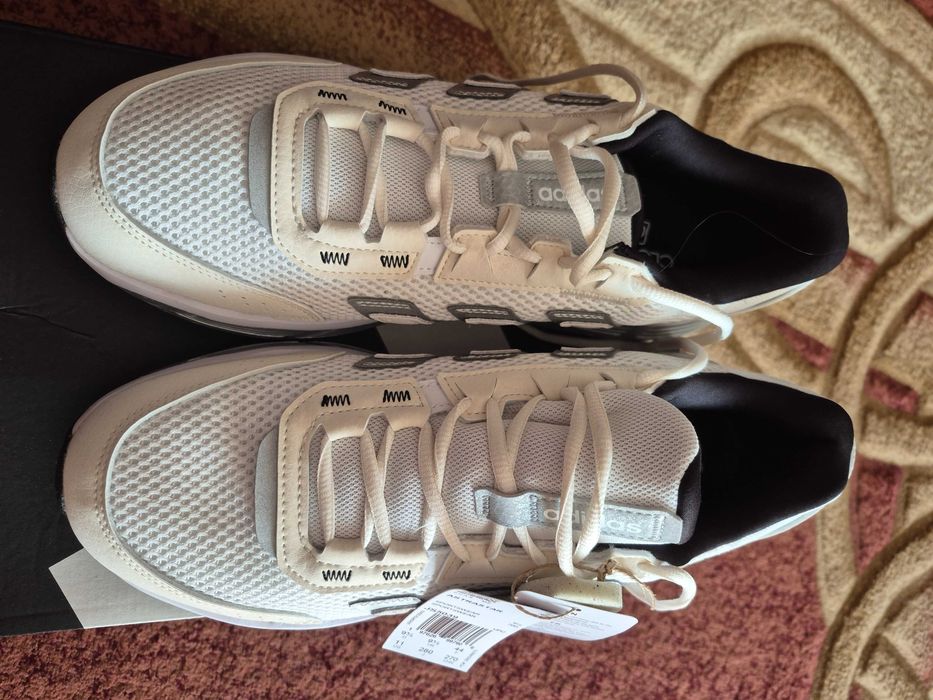 Кросівки  adidas