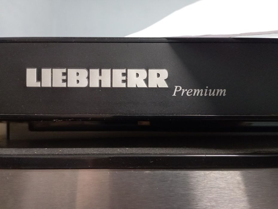 Уплотнітель холодильника двері LIEBHERR.
