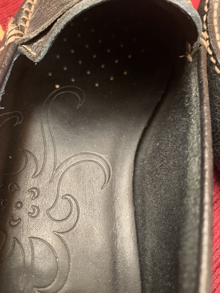 Шкуряні туфлі-мокасини Clarks