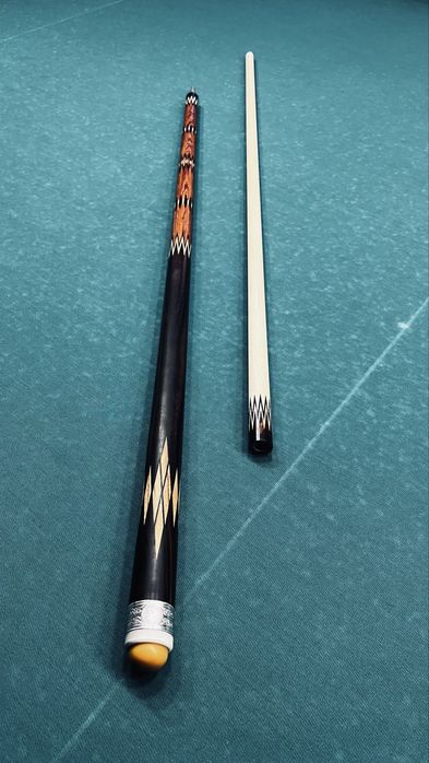 Професійний кий (ебен,карельська береза,інкрустація сріблом)