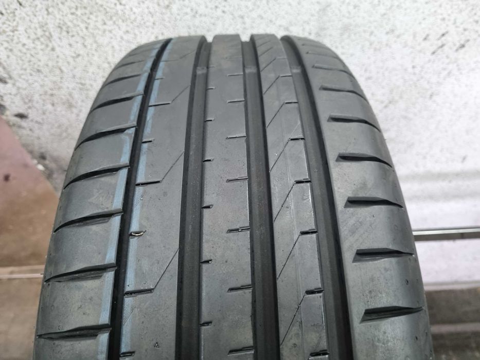 225/50/18 99W Falken Azenis FK520 D.4824