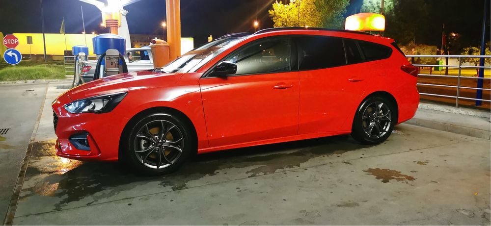 Ford Focus St line 1.0