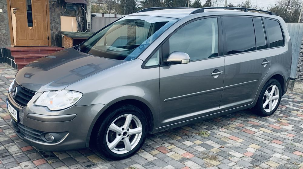 Volkswagen TOURAN 7-місць