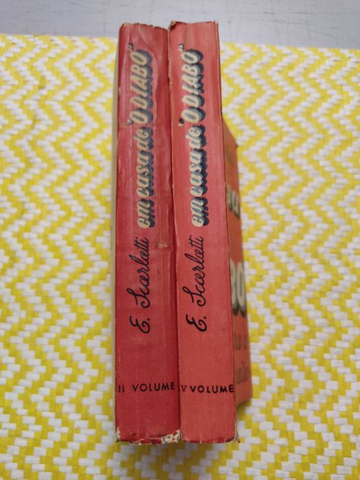 Em casa do Diabo - VOL II e VOL IV