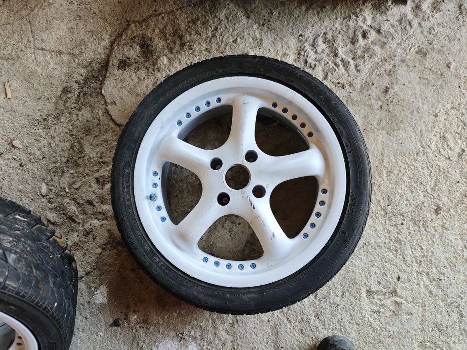 Jantes 17 pneus quase novos 205/45/17