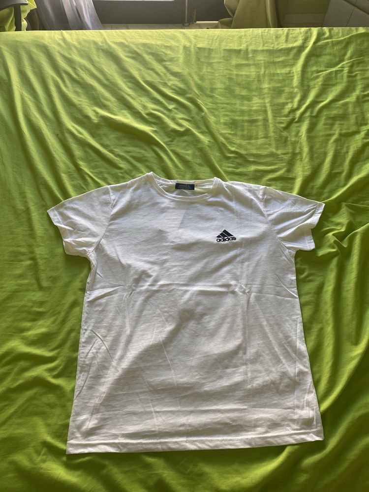 Tshirt branca da Adidas