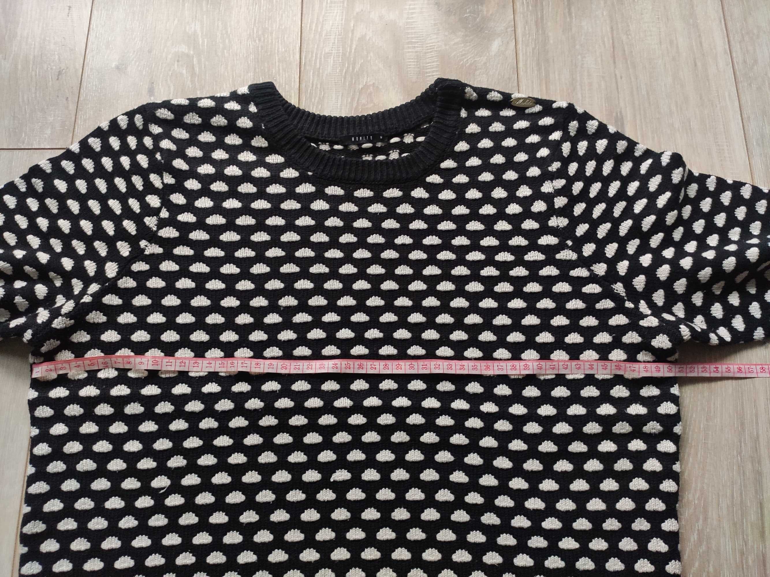 Sweter czarny w biały print Mohito rozmiar M