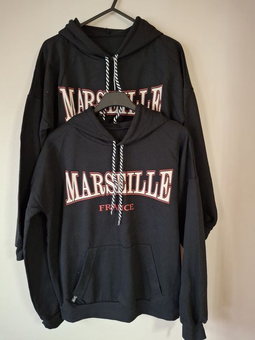 Komplet dwóch dresowych bluz dla bliźniaków modne czarne z kapturem