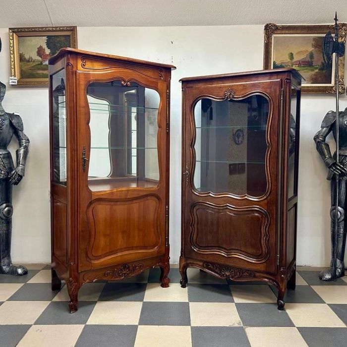 Вітрина сервант 3662 дерево витрина 3661