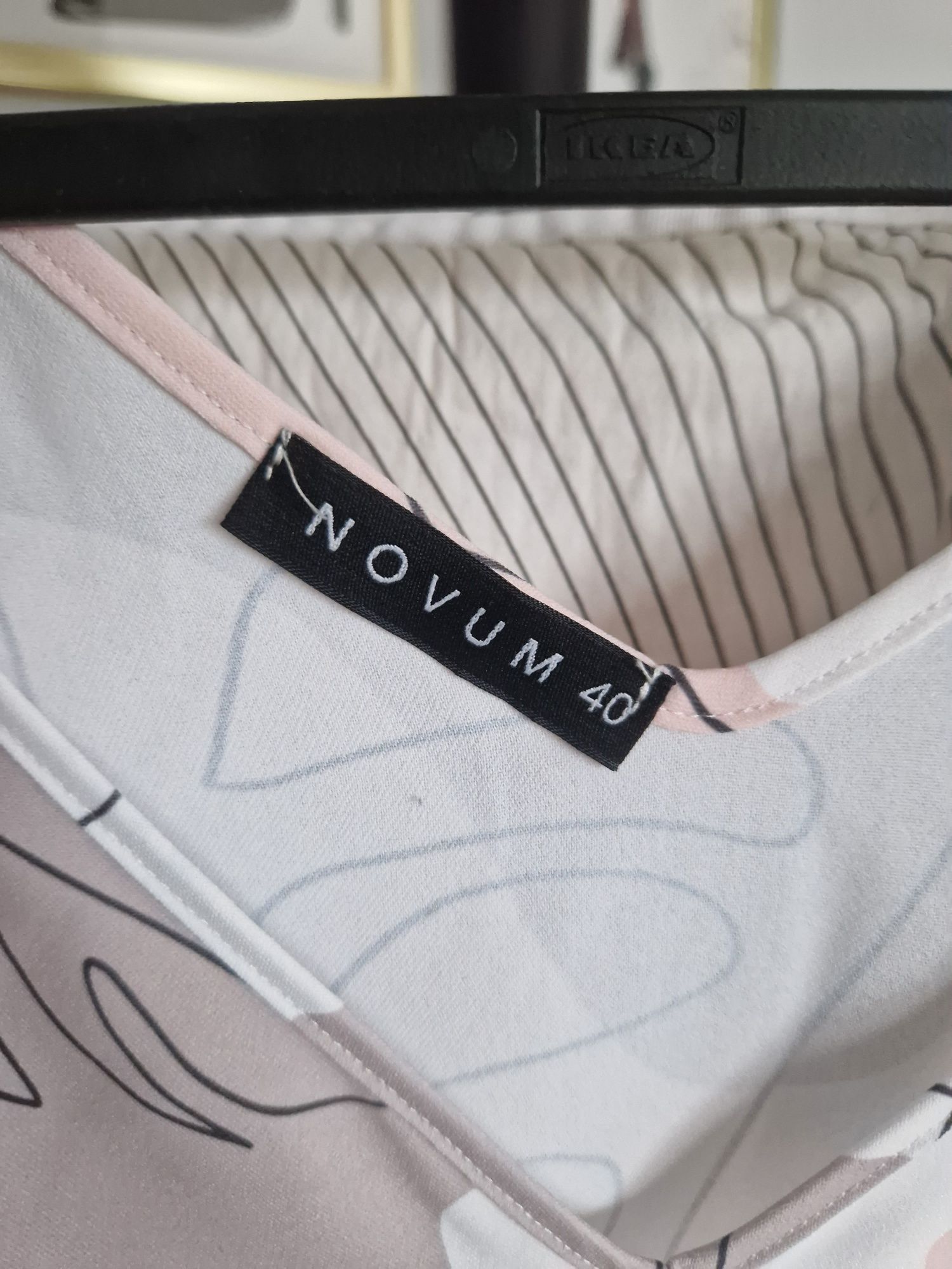 Śliczna bluzeczka firmy Novum