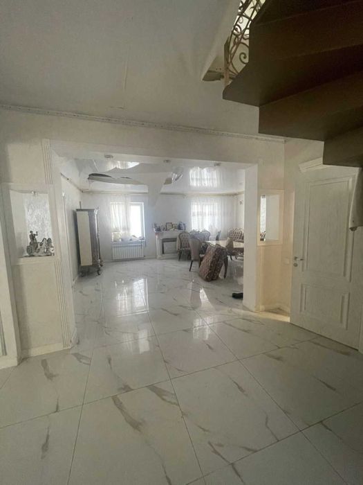 Продам новый 2-х этажный дом в р-не пос. Котовского