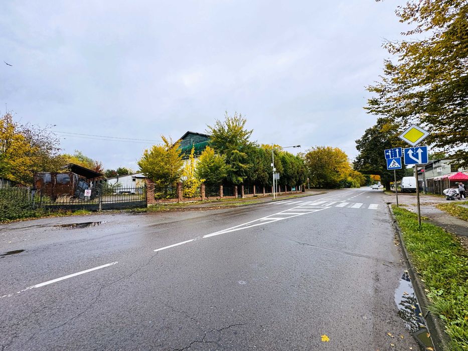 Продаж приміщення,  вул. Трускавецька 73, Дрогобич, (703 м.кв.).