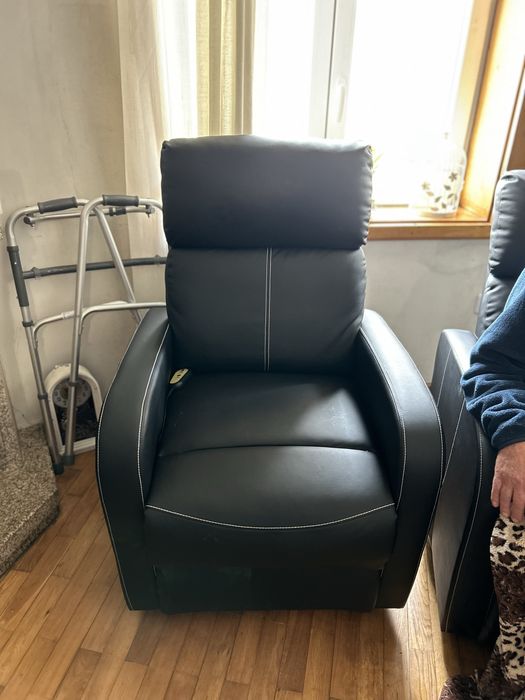 Sofá Elétrico LUFTHOUSE como novo