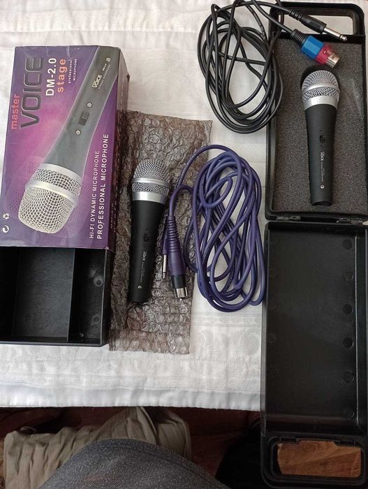 портативный музыкальный центр JVC, DVD плеер BBK, микрофоны