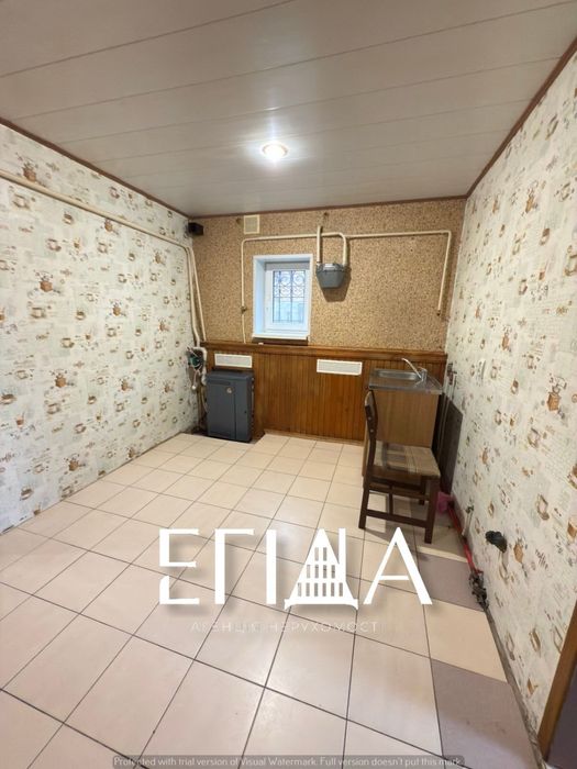 Половина будинку в серці Катранівки