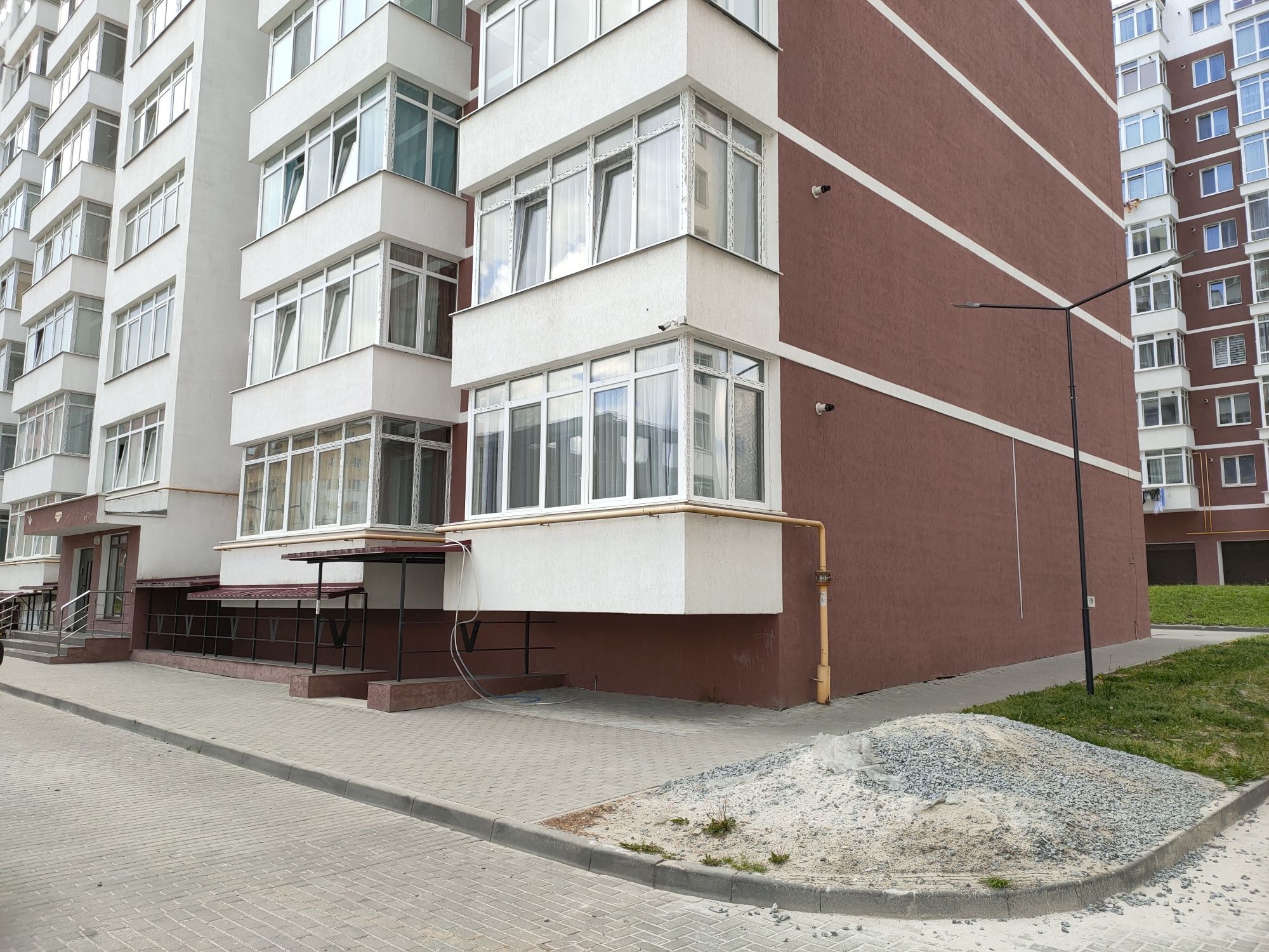 Власник. Приміщення в новобудові під кафе, магазин, склад, салонкраси
