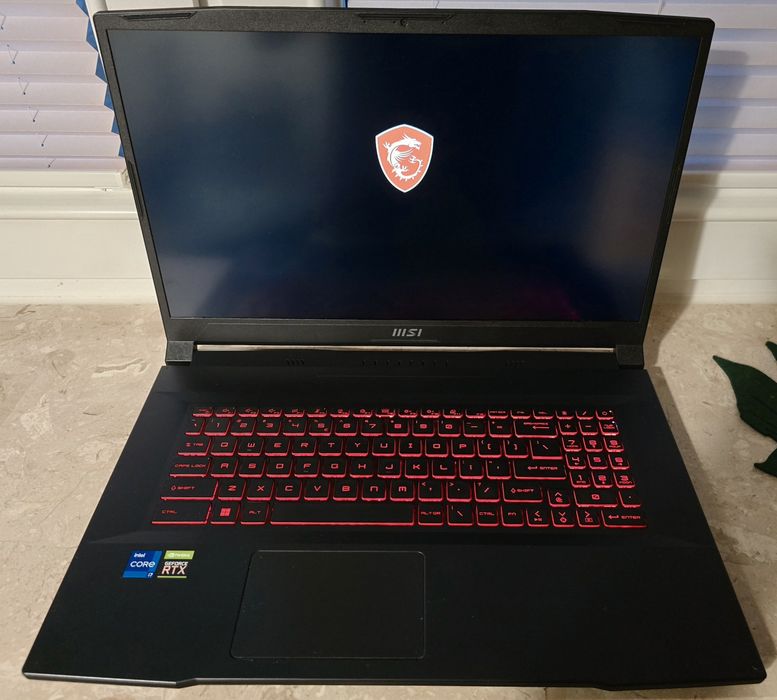 Laptop MSI Katana GF76 RTX