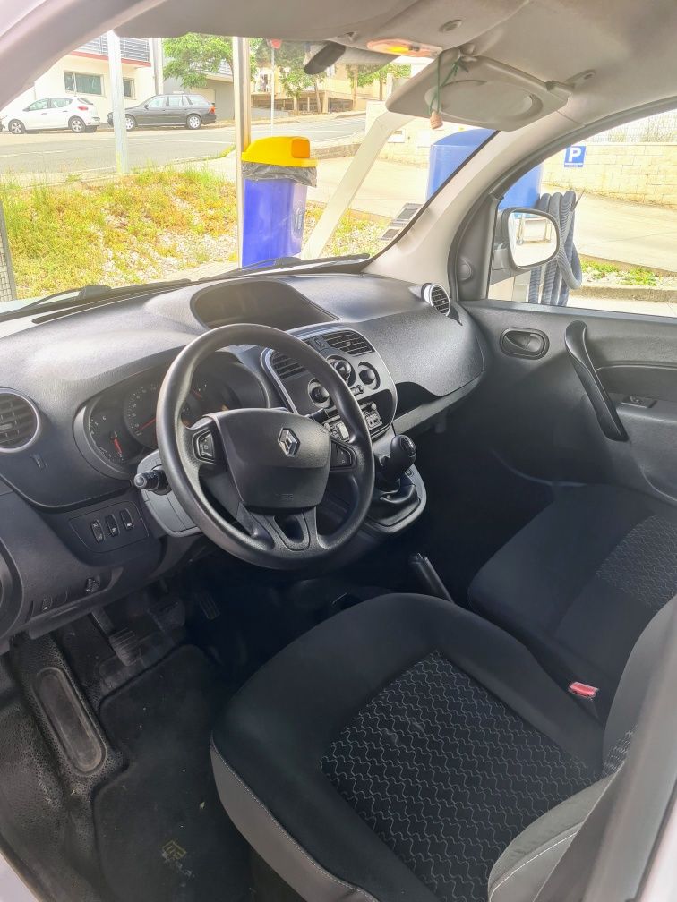 Renault Kangoo 1.5 dCi 2016 com IVA dedutível - 3 lugares