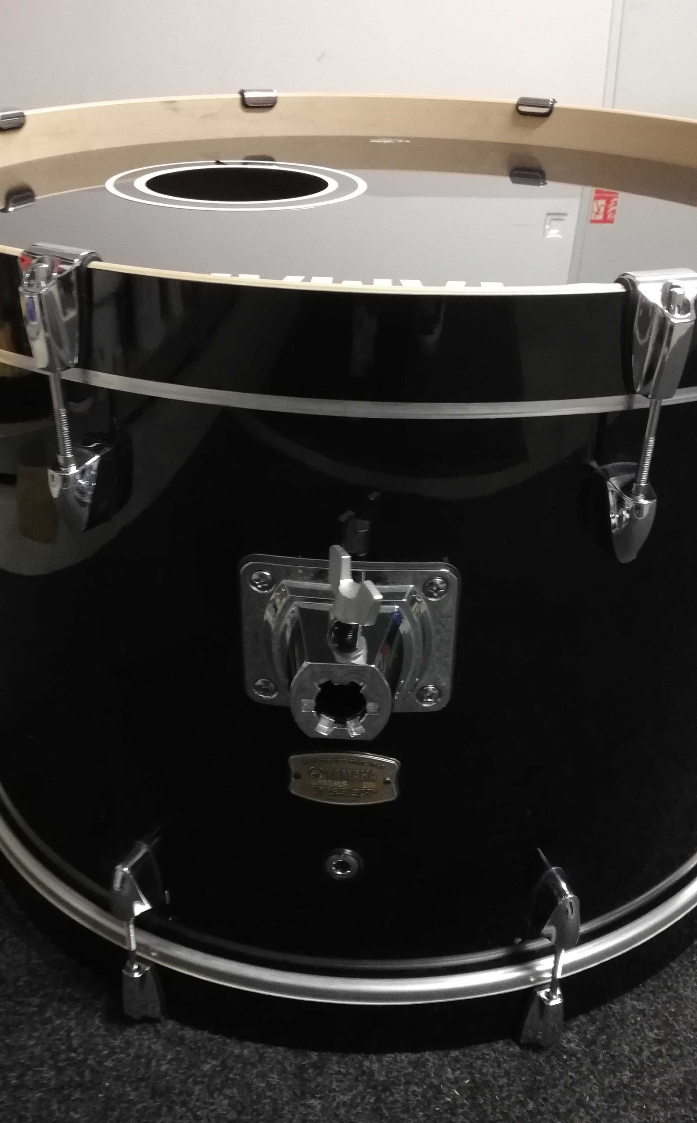 Centrala bass drum 24x15 Yamaha Stage Custom