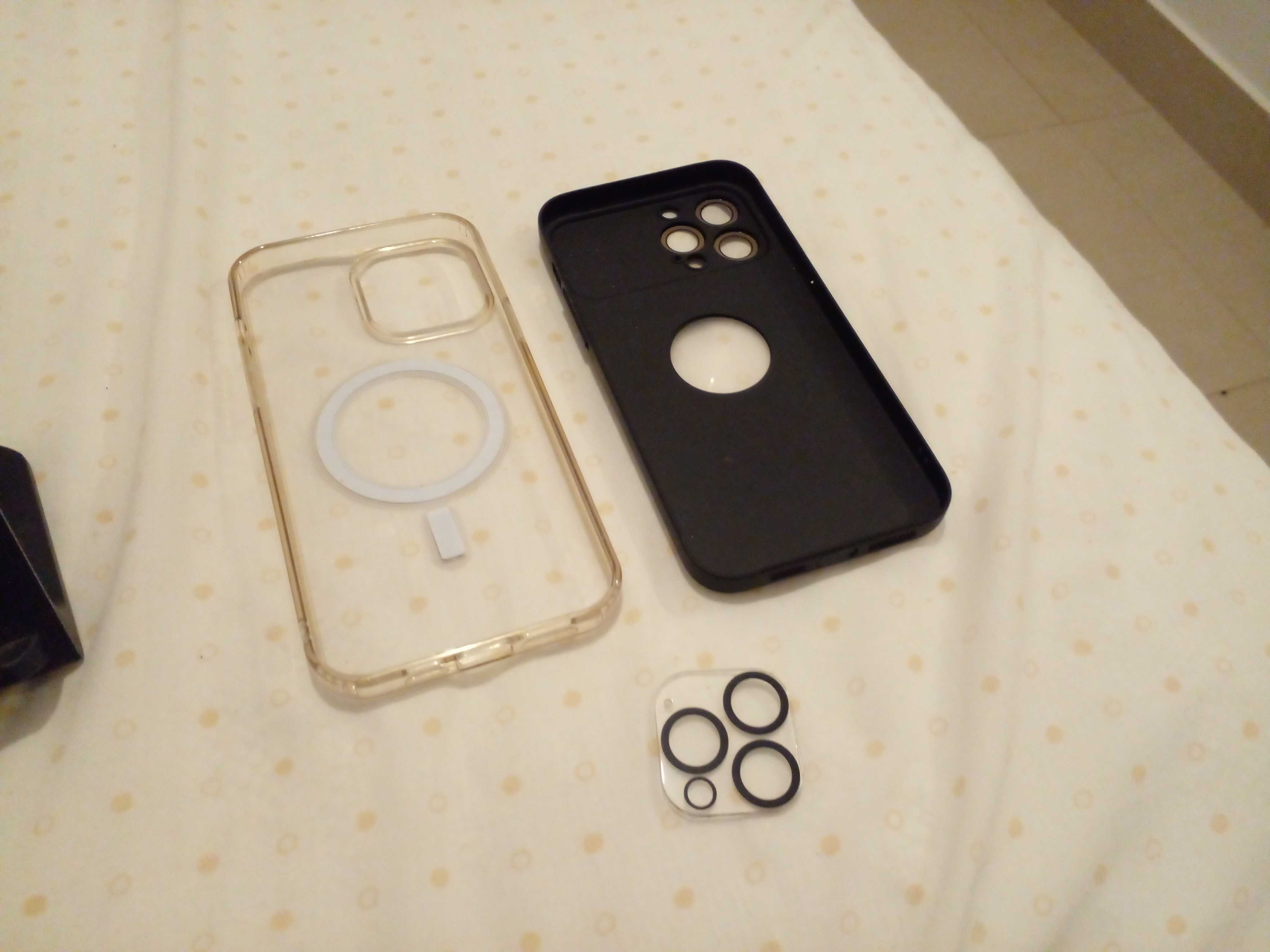 Vendo 2 capas de iPhone 13pro max