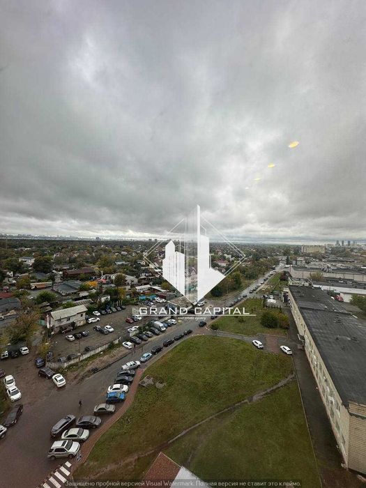 Продам ВИДОВУ 1к квартиру ЖК Каховська/ метро Лівобережна /ГЕНЕРАТОР