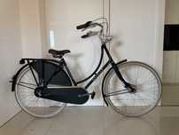 Rower miejski holenderski damski Gazelle Classic 28’ black mat 57