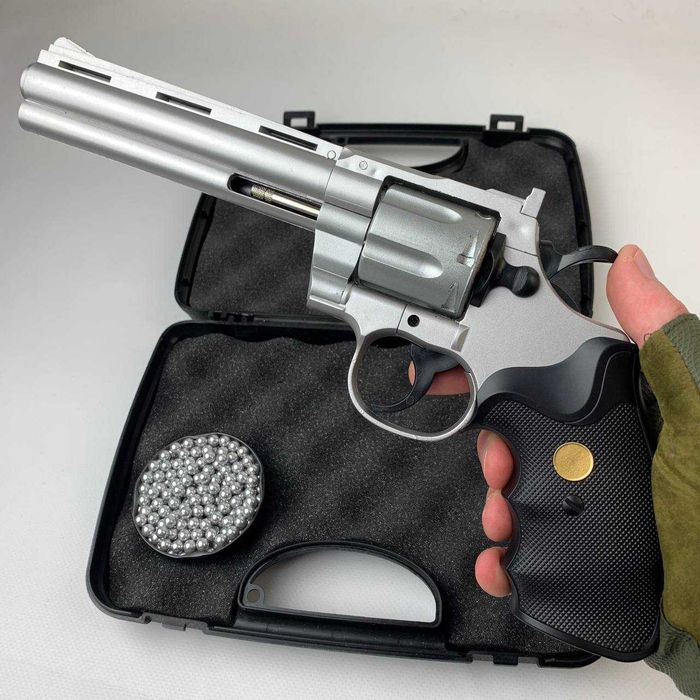 Дитячий іграшковий револьвер S&W з кульками гільзами пульках для дітей