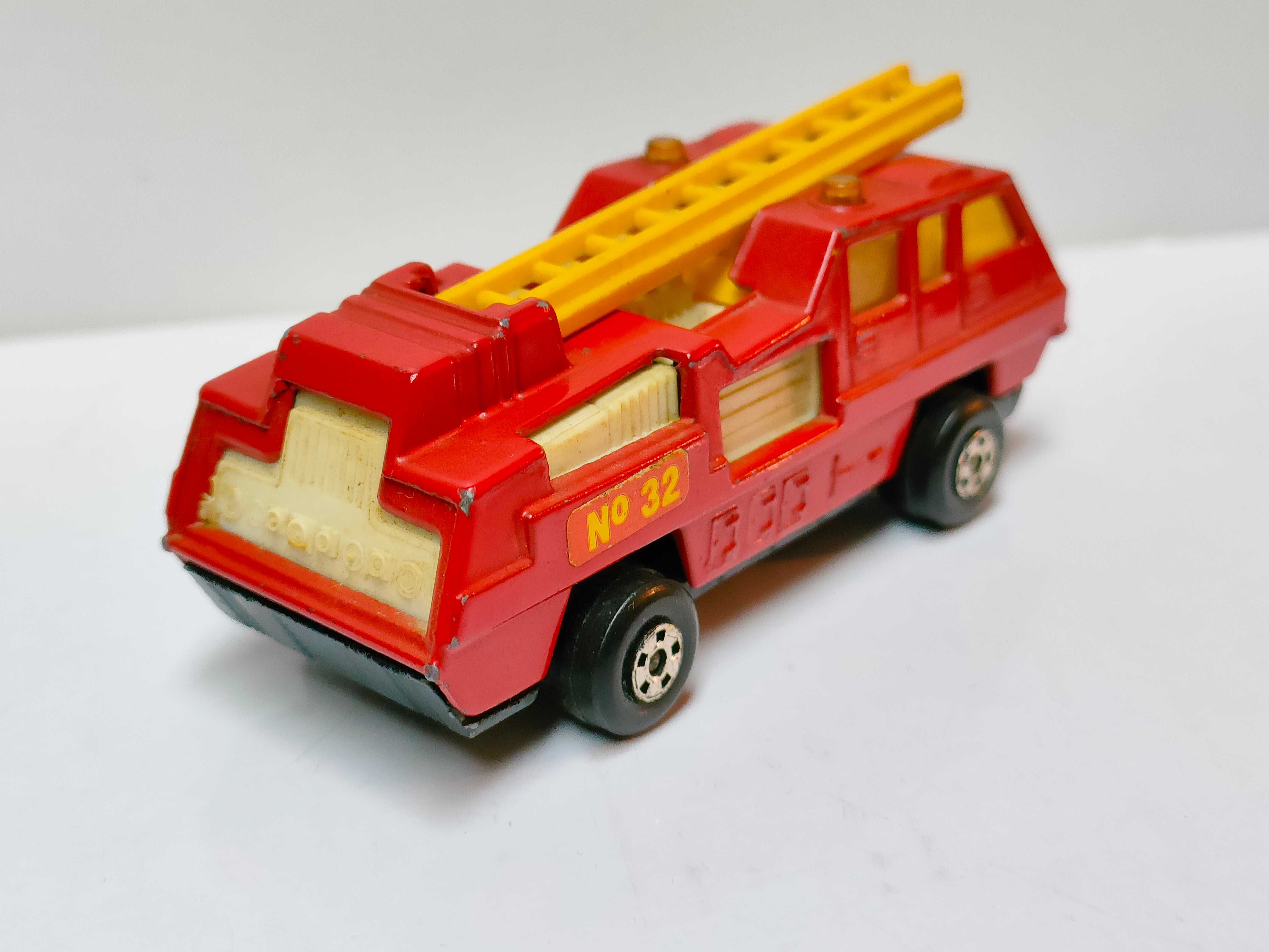 Matchbox Blaze Buster Superfast Lesney.