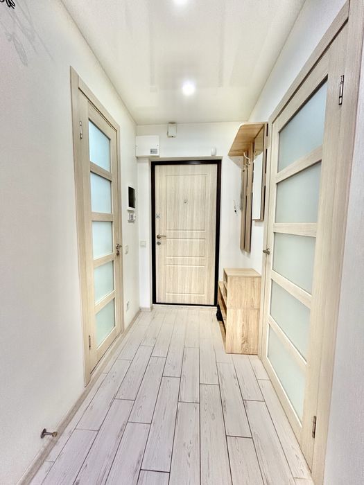 (7)Квартира посуточно подобово Госпіталь Культури 5 проспект Науки