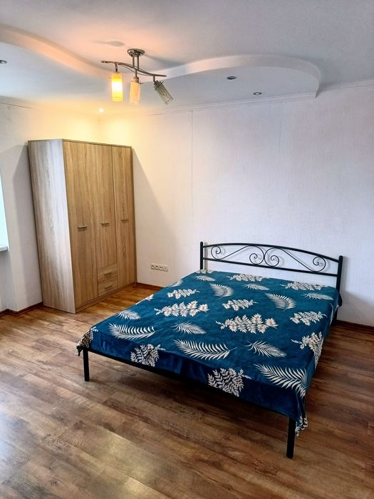 Оренда просторої 2-кім. кв. р-н ПЗР