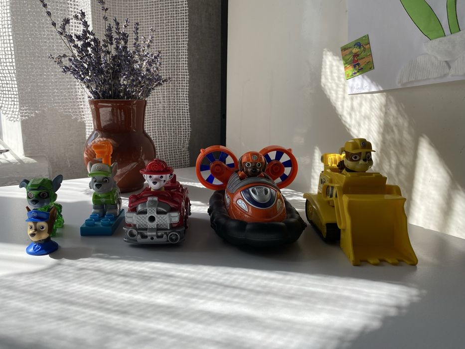 Продам іграшки  Щінячий патруль