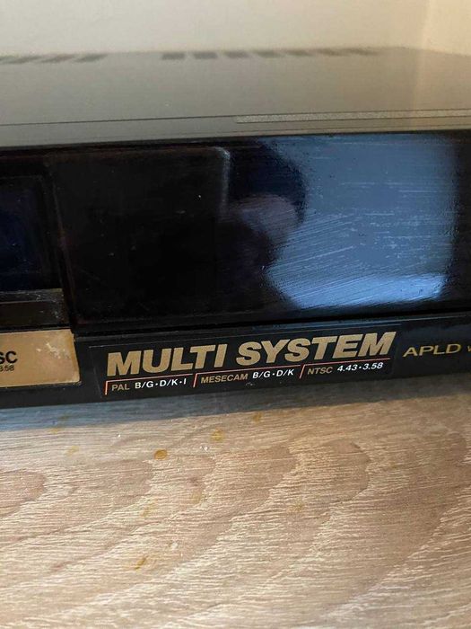 Продам  Японский видео магнитофон SHARP VC 770E