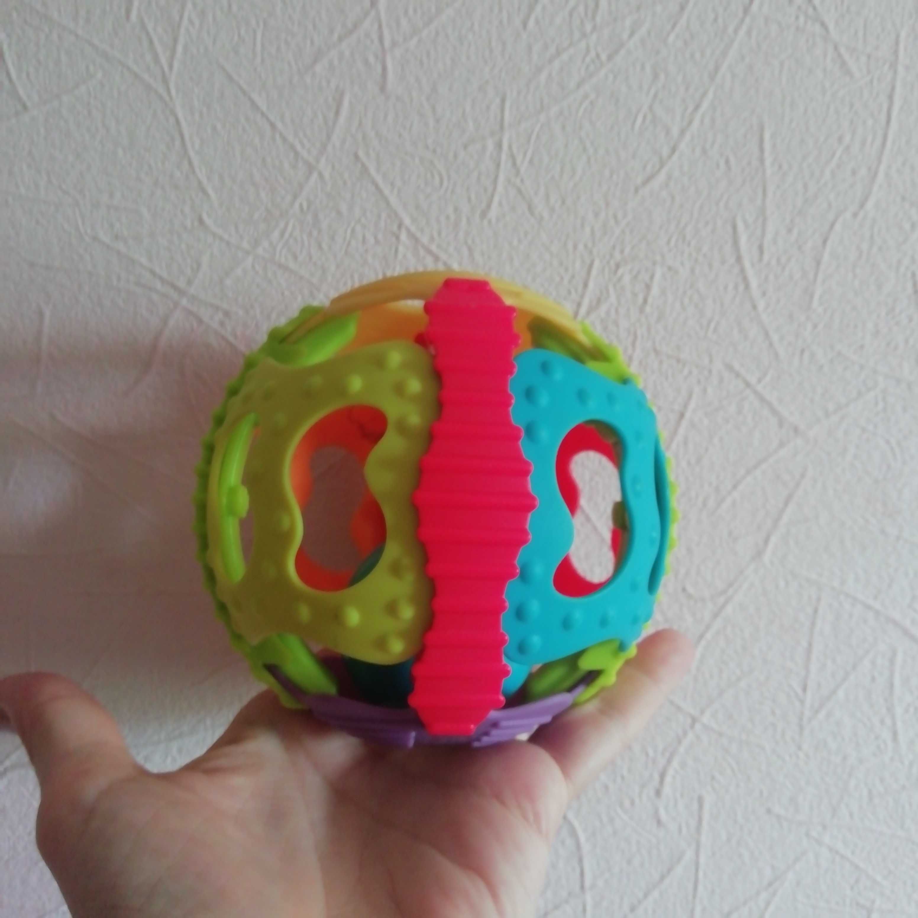 М'ячик-прорізувач PlayGro