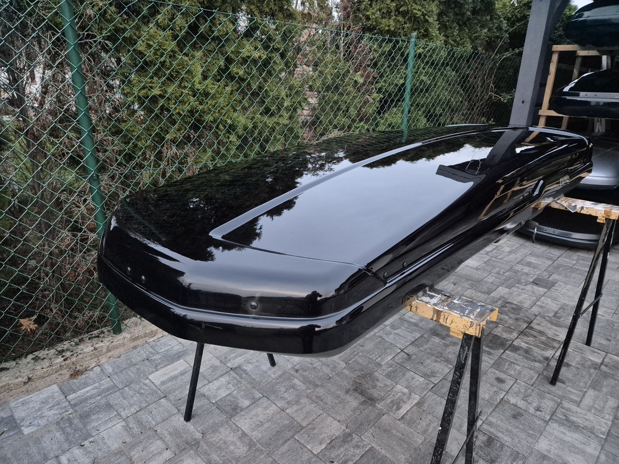 Box dachowy Thule Flow 400l.
