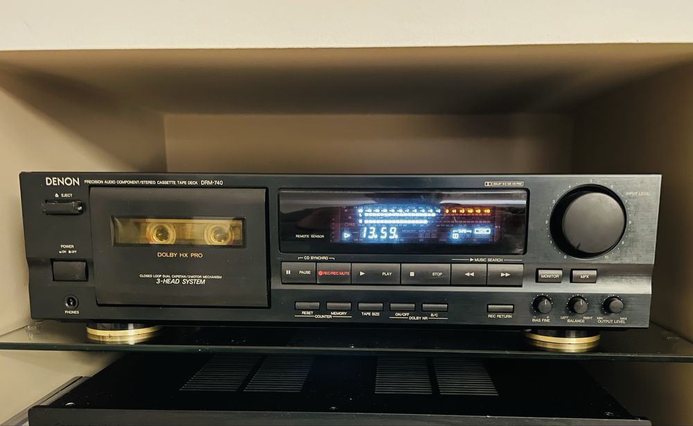 Leitor de cassetes Denon DRM-740