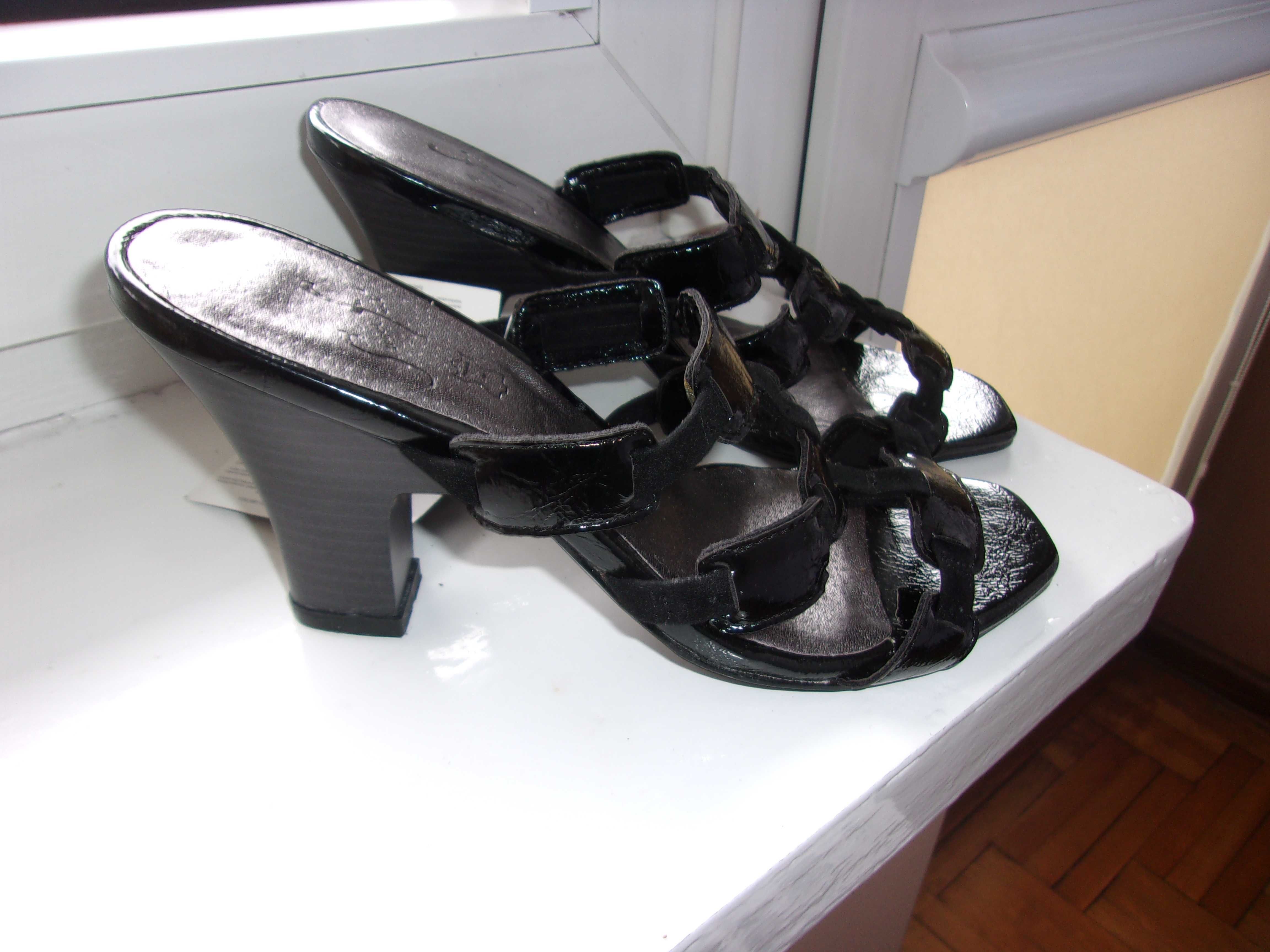 buty czarne nowe